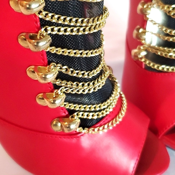 Shoedazzle | Liliana red open toe heeled booties - Picture 10 of 12